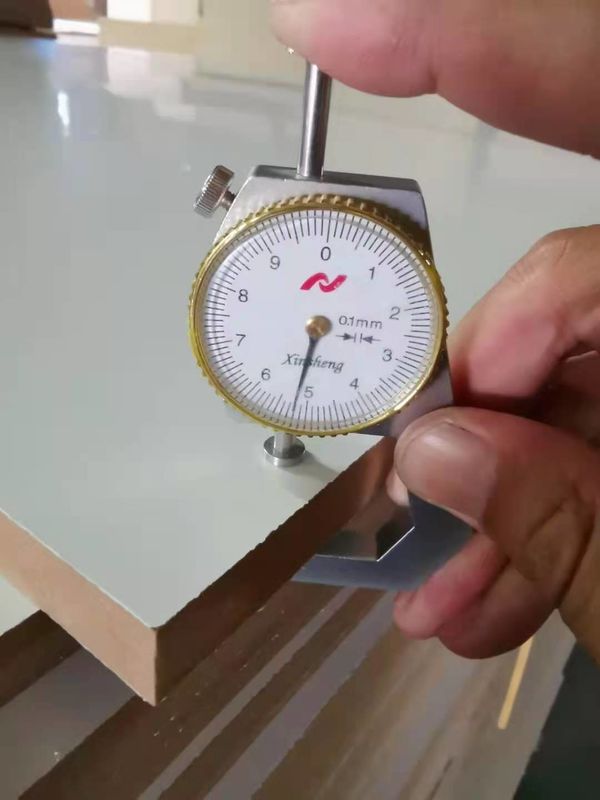 28 X 1160 X 2400 মিমি মেরামত প্লাইউড 19 বা 21 প্লাই অ্যান্টি স্লিপ