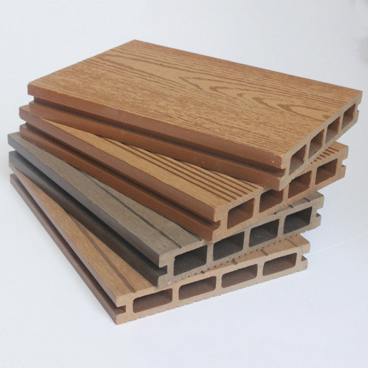 2024 সর্বাধিক জনপ্রিয় নতুন ডিজাইন ওয়াটারপ্রুফ অ্যান্টি স্লিপ হোল আউটডোর টেরেস ডেকিং ডাব্লুপিসি ডেক টেরেস ফ্লোর টাইলস