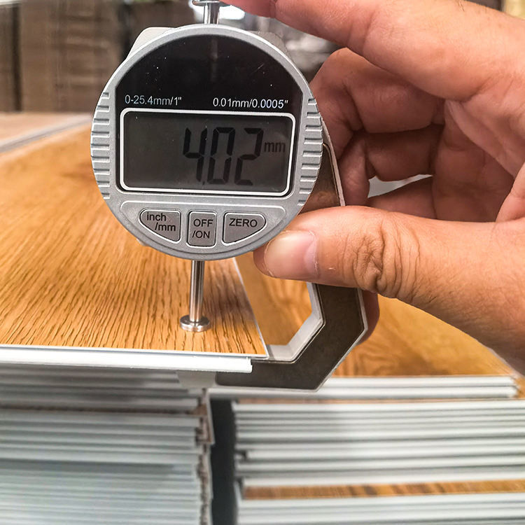 4 মিমি 180 * 1220 মিমি পিভিসি ভিনাইল মেঝে পিসো এসপিসি ক্লিক জলরোধী প্লাস্টিকের এসপিসি মেঝে