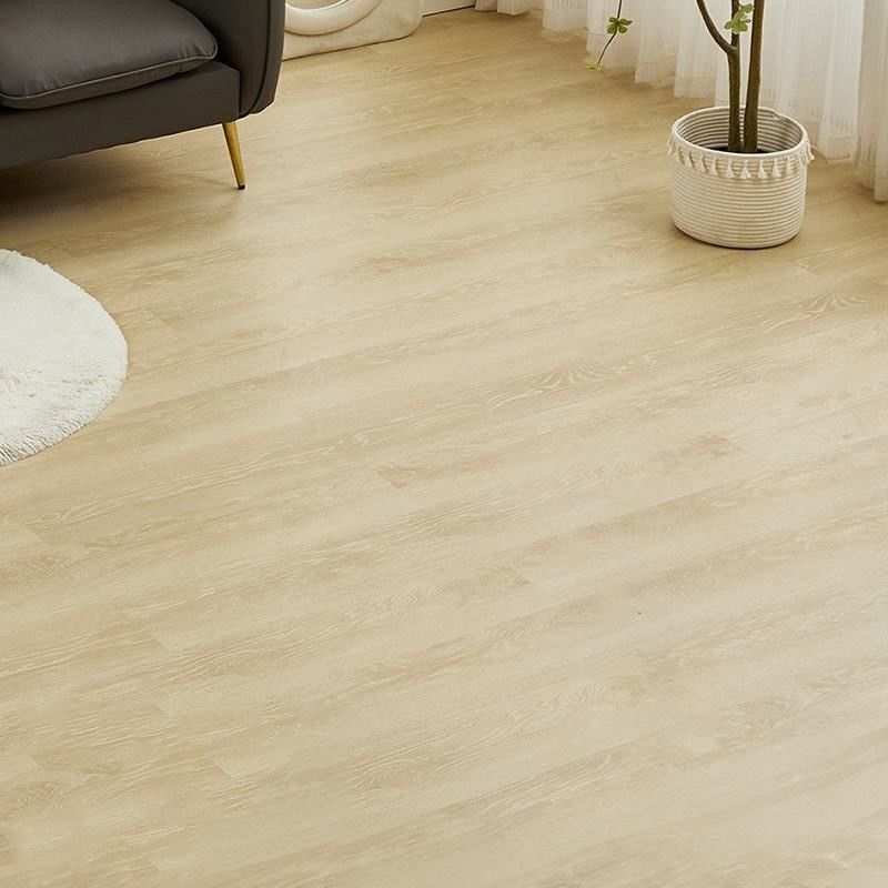 সহজ ইনস্টল ওয়াটারপ্রুফ স্ল্যাটেড প্লাস্টিক চিকেন মেঝে কাঠ প্লাস্টিক কম্পোজিট মেঝে প্লাস্টিক ক্লিক লক এসপিসি মেঝে