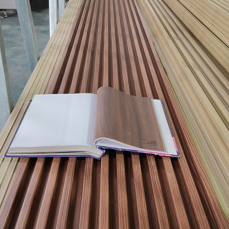 ডাব্লুপিসি ল্যাম্ব্রিন ডেকোরেটিভ প্যানেল হোমওয়ার্কিংয়ের অভ্যন্তরীণ প্রাচীর আবরণ জন্য