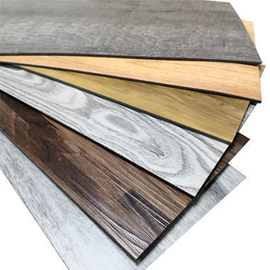 আধুনিক স্ব-আঠালো পিভিসি এলভিটি ফ্লোরিং পুরাতন বাড়ি সংস্কারের চূড়ান্ত সমাধান