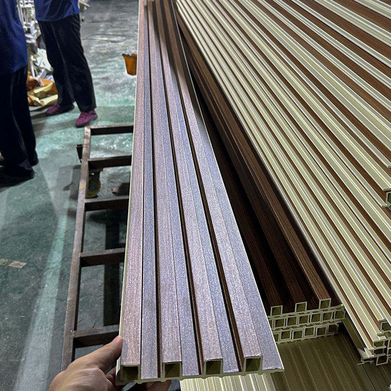 চীনা ফ্যাক্টরি ডব্লিউপিসি ফ্লুটেড ওয়াল প্যানেল পিভিসি বোর্ড স্ল্যাটেড ডব্লিউপিসি প্যানেল অভ্যন্তরীণ সজ্জার জন্য ডব্লিউপিসি ওয়াল প্যানেল