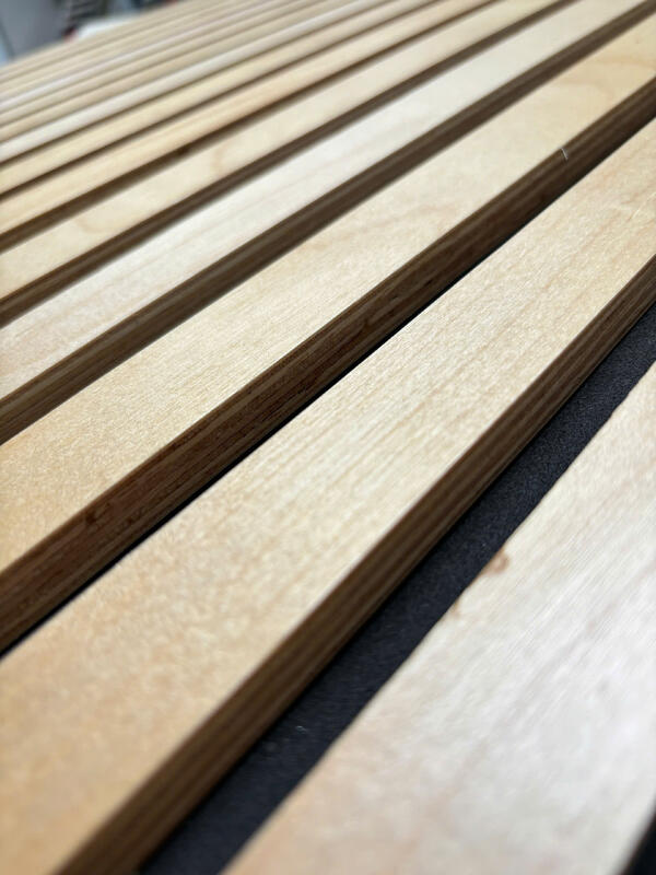 প্রতিযোগিতামূলক মূল্যের কাঠের স্লট ওয়াল প্যানেল সিলিং কাঠের স্লট অ্যাকোস্টিক প্যানেল শব্দরোধী প্রাচীরের জন্য