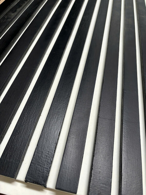 প্রতিযোগিতামূলক মূল্যের কাঠের স্লট ওয়াল প্যানেল সিলিং কাঠের স্লট অ্যাকোস্টিক প্যানেল শব্দরোধী প্রাচীরের জন্য