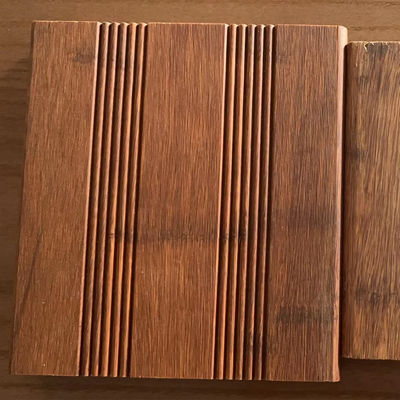 জলরোধী বাঁশের ডেকিং বোর্ড মেঝে স্ট্র্যান্ড বোনা পৃষ্ঠ প্রাকৃতিক বহিরঙ্গন