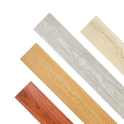 উচ্চ মানের জলরোধী এসপিসি মেঝে পরিধান স্তর এবং স্লিপ আইএক্সপিই স্তর সহ